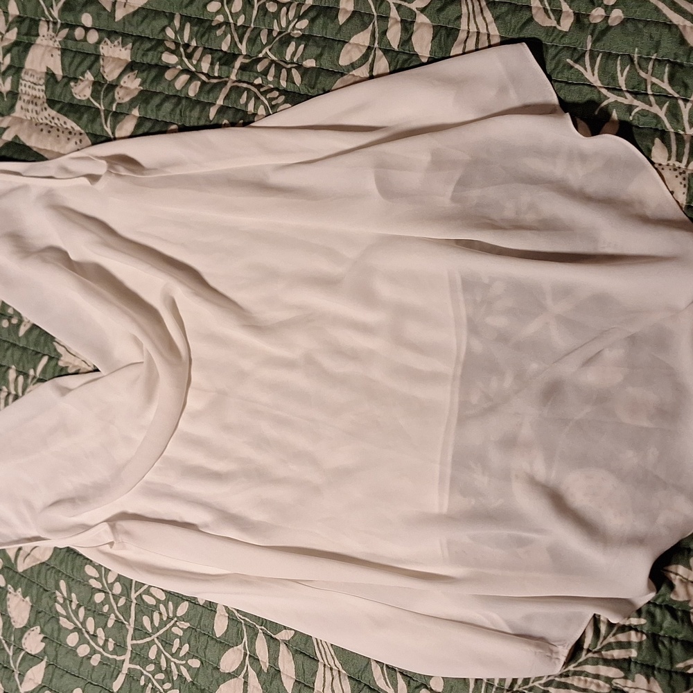 Silk Crepe sleeveless blouse